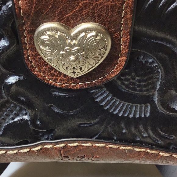 BOC Double Zip Wristlet - Picture 2 of 5